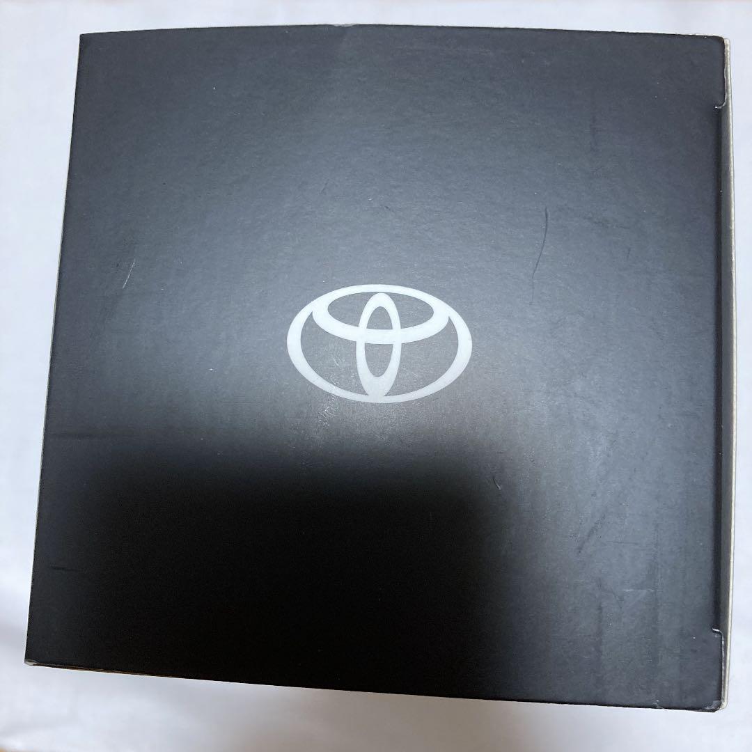 色見本　トヨタ ミニカー　カラーサンプル　bz4x 希少　プラチナホワイト