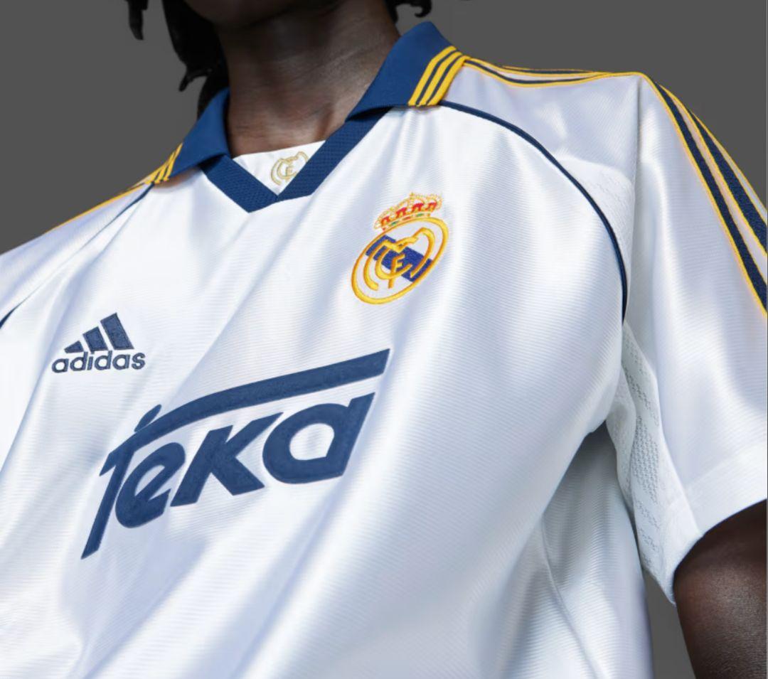 国内正規品【新品未使用】レアル・マドリード 99/00 復刻ホームユニフォーム