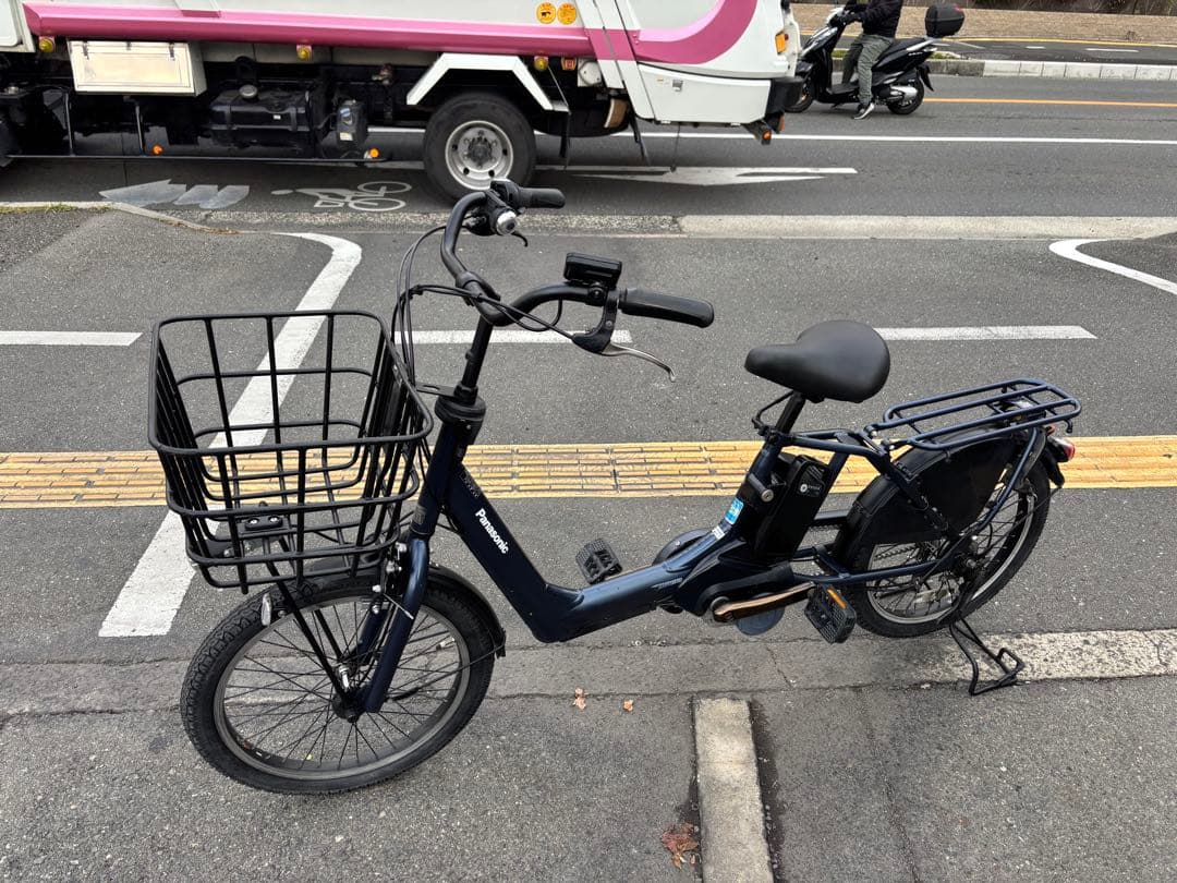 中古20㌅Panasonic電動アシスト自転車　16Ah4点灯　大阪　022番