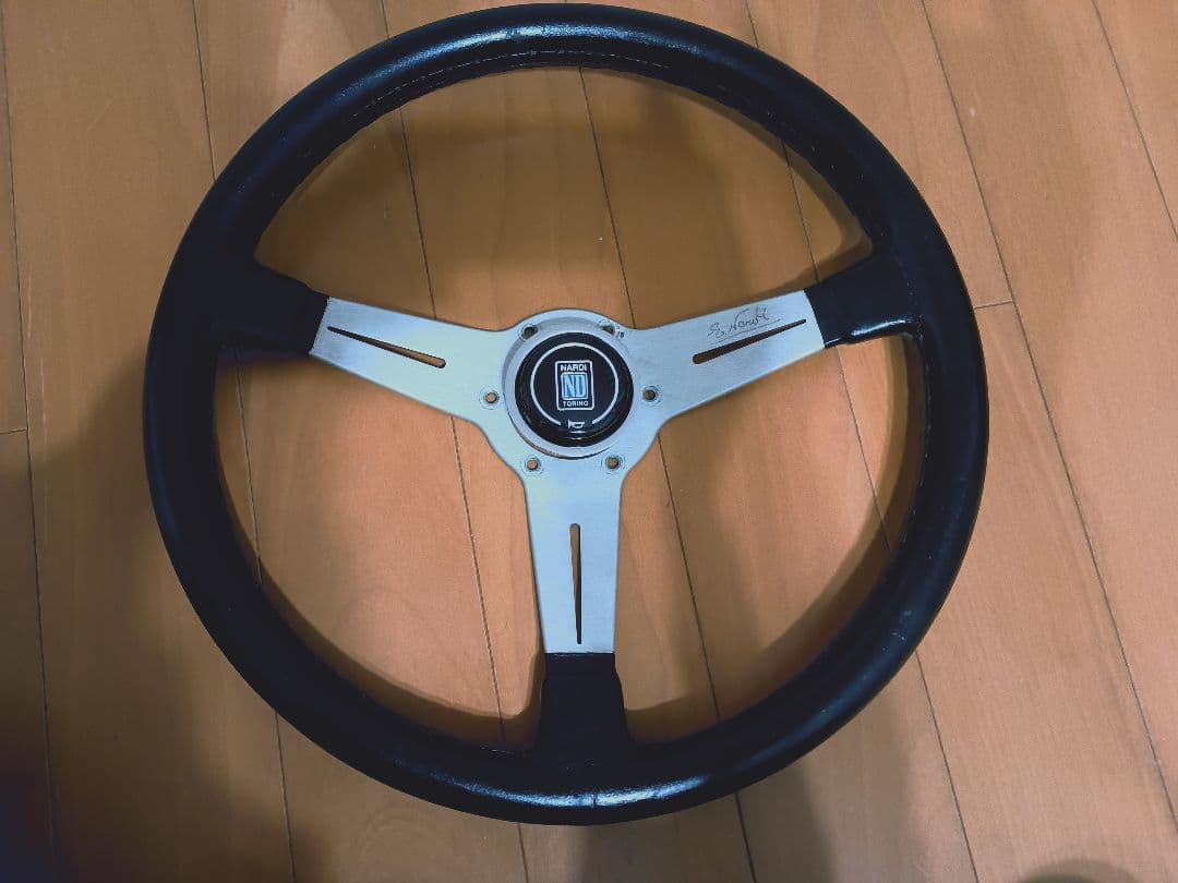 k*ズ様 ナルディクラシック　ステアリング