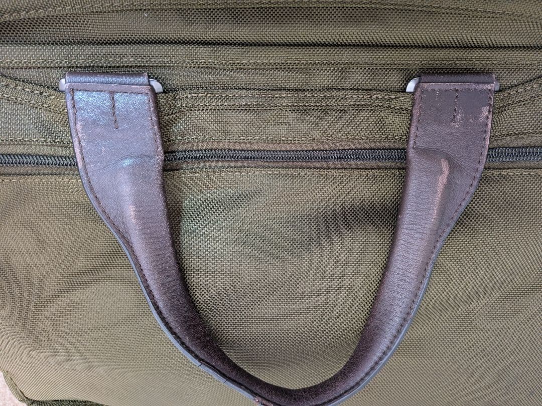 トゥミ エクスパンダブル・オーガナイザー・コンピューター・ブリーフ 26141