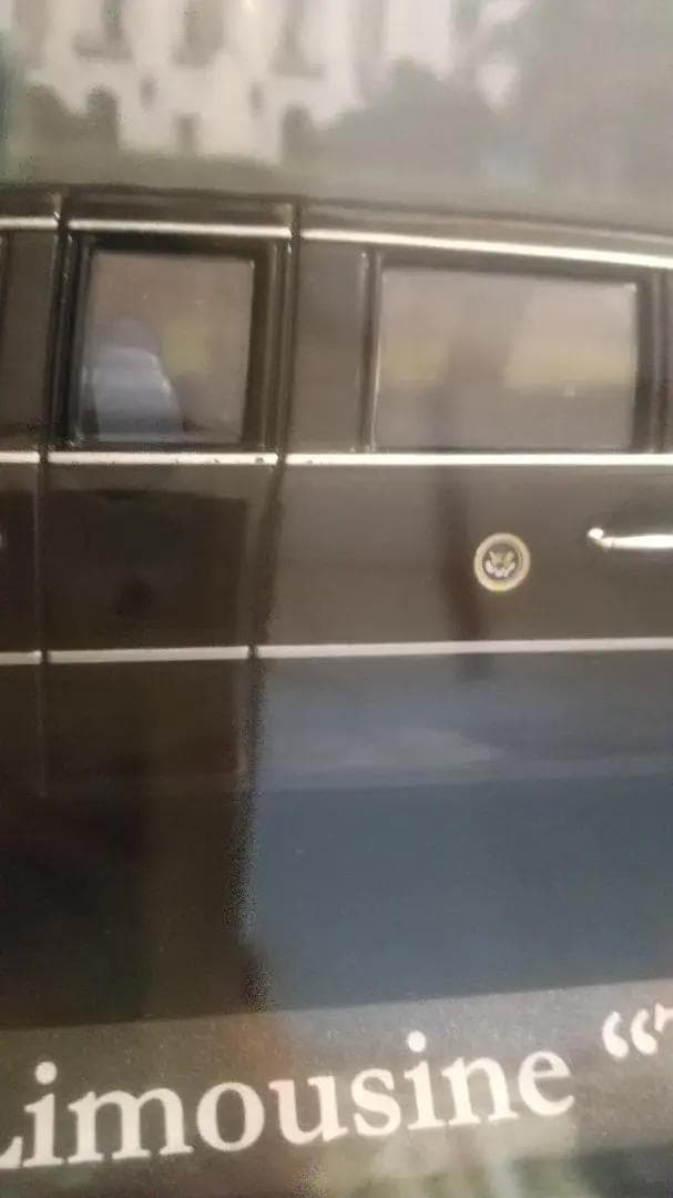 グリーンライト 2009 キャデラック ワン リムジン ザ ビースト 1/43