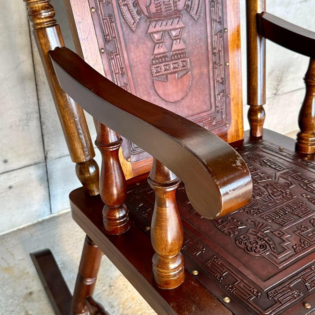 ✦ レトロ アンティーク調ロッキングチェア ✦ 木製×レザー 彫刻装飾ビンテージ