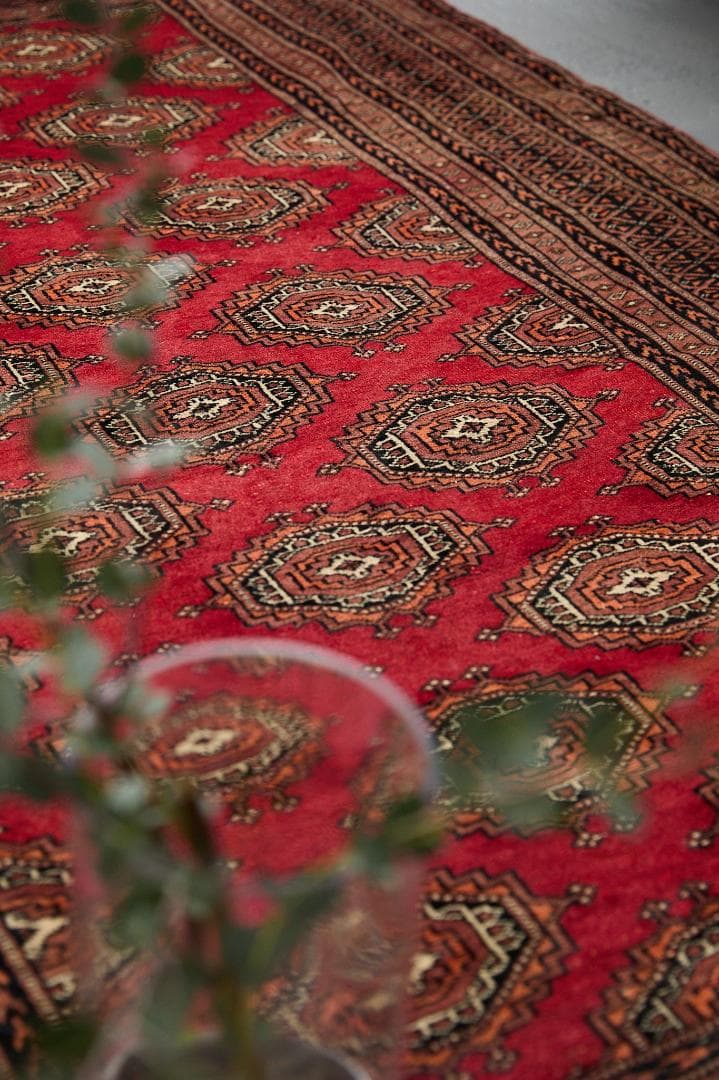 ヴィンテージラグ　トライバルラグ　ラホール産(189×125cm) 赤　茶　黒