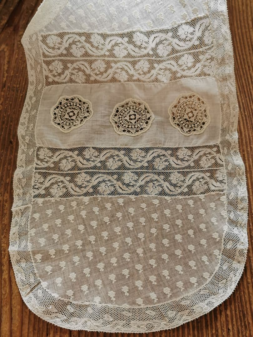 アンティーク フランス 可憐で優美なノルマンディーレース 44㎝オーバルドイリー