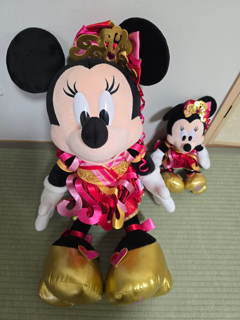 ディズニー35周年　ミニーぬいぐるみ　特大ぬいぐるみ