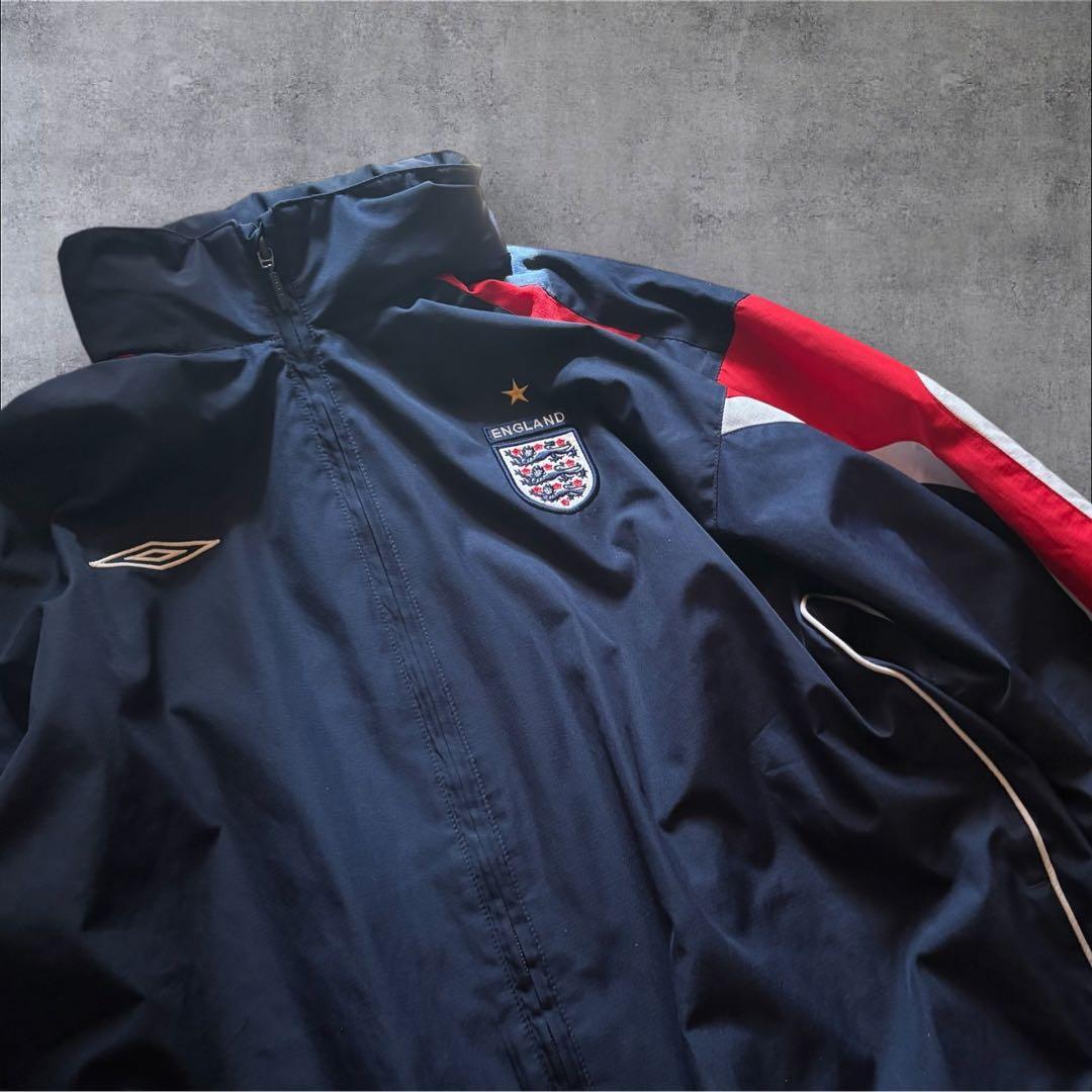 【O22】UMBRO×イングランド代表刺繍ナイロンジャケットLネイビー×赤×白