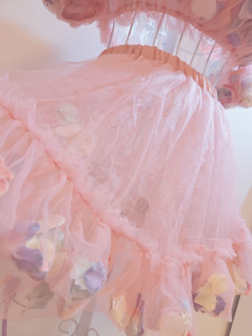 チュアンピサマイ Chuan Pisamai ピンク チュールオフショルダー水着