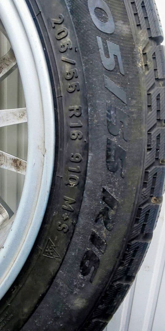 スタッドレス 205/55R16 4本 f30 f31 f34 e90他