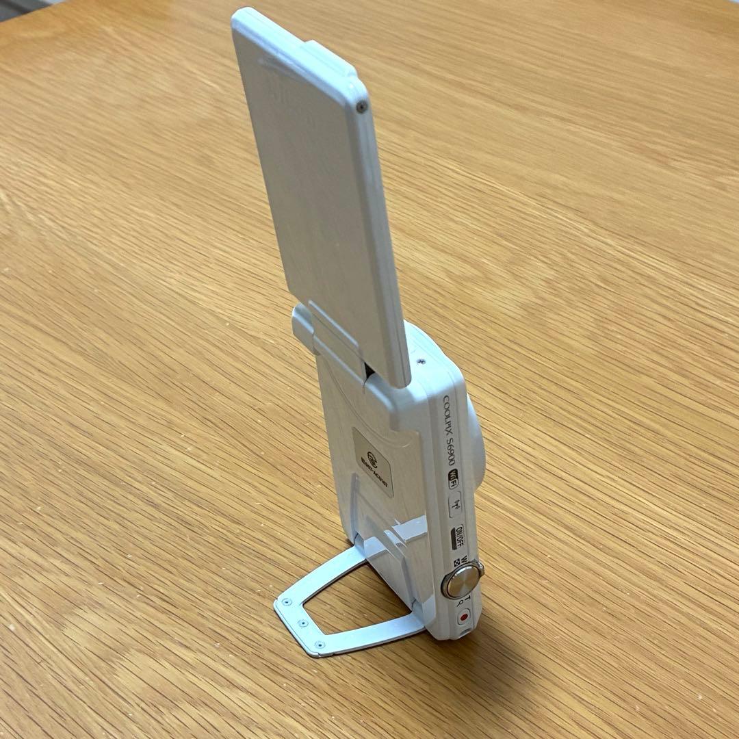 Nikon COOLPIX S6900 12倍ズームコンパクト　自撮り ホワイト