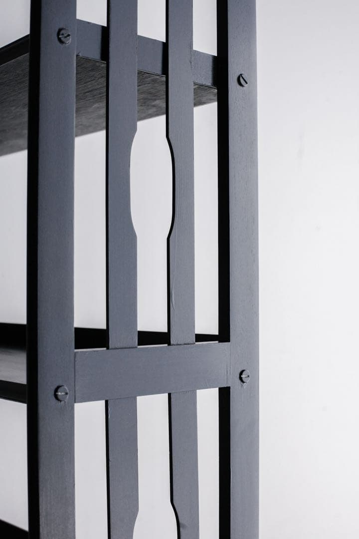 黒塗り　本棚　収納棚　飾り棚　ブックシェルフ　キャビネット　アンティーク　古家具