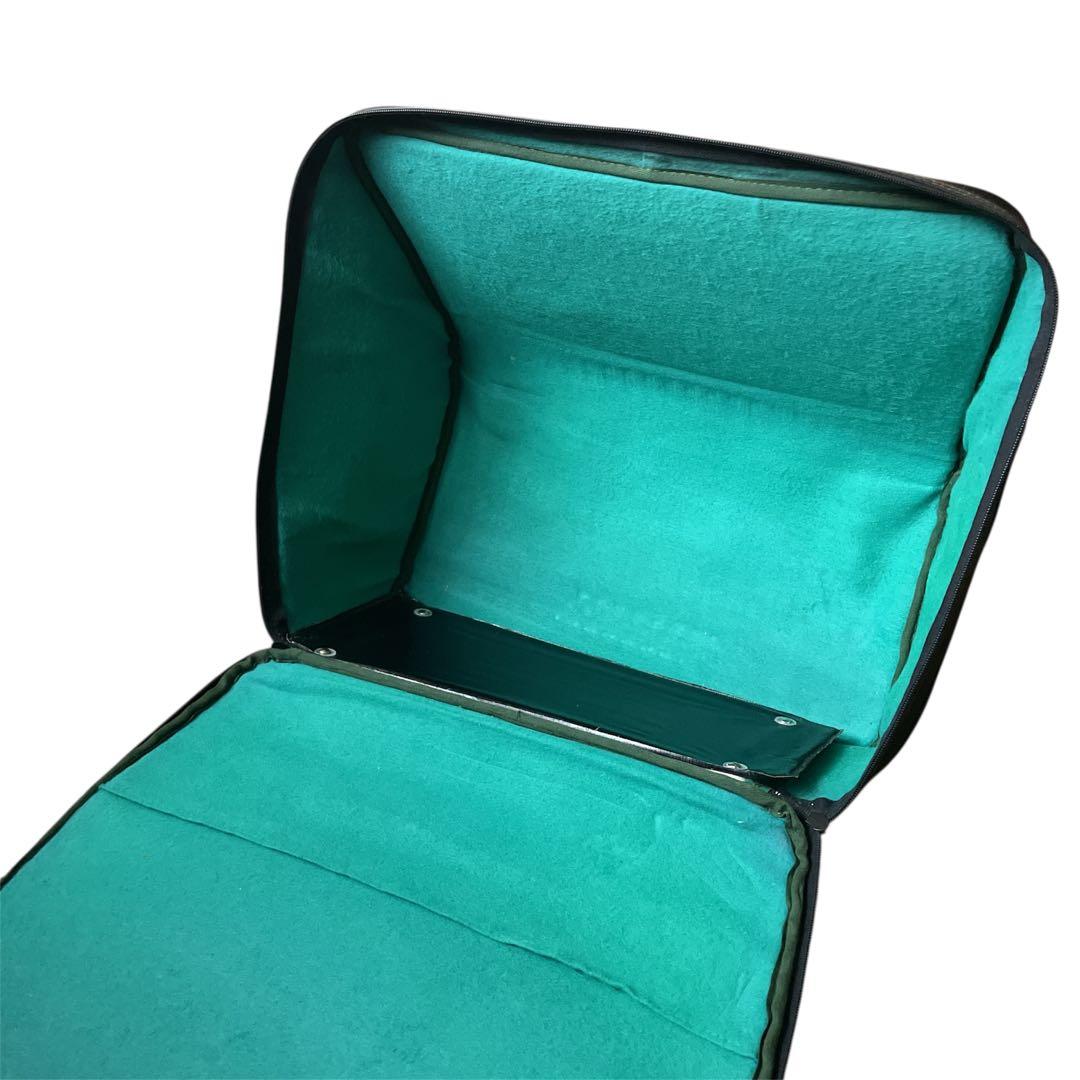 YAMAHA 赤 アコーディオン 30鍵盤　8905