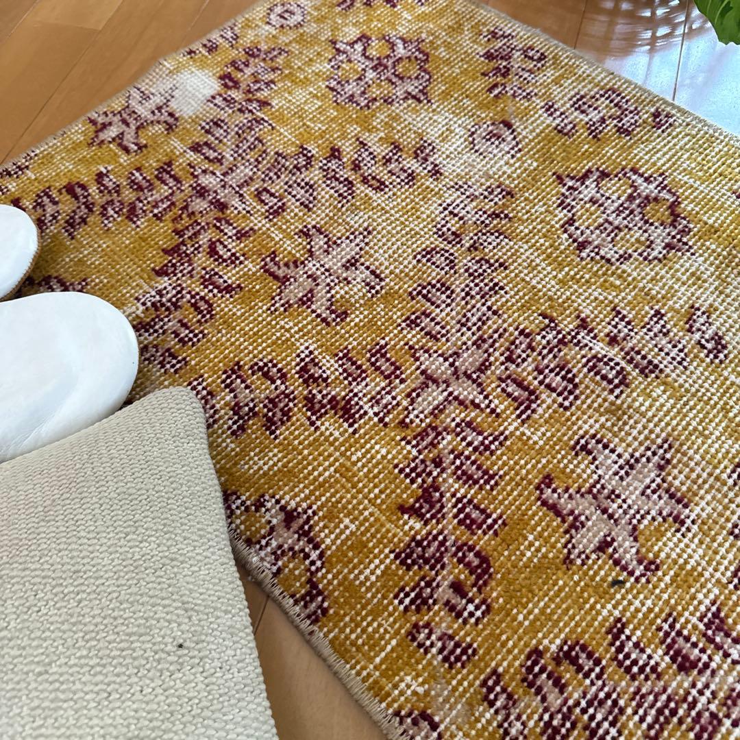 41.5×83マスタードイエロー×エンジ　トルコヴィンテージラグ