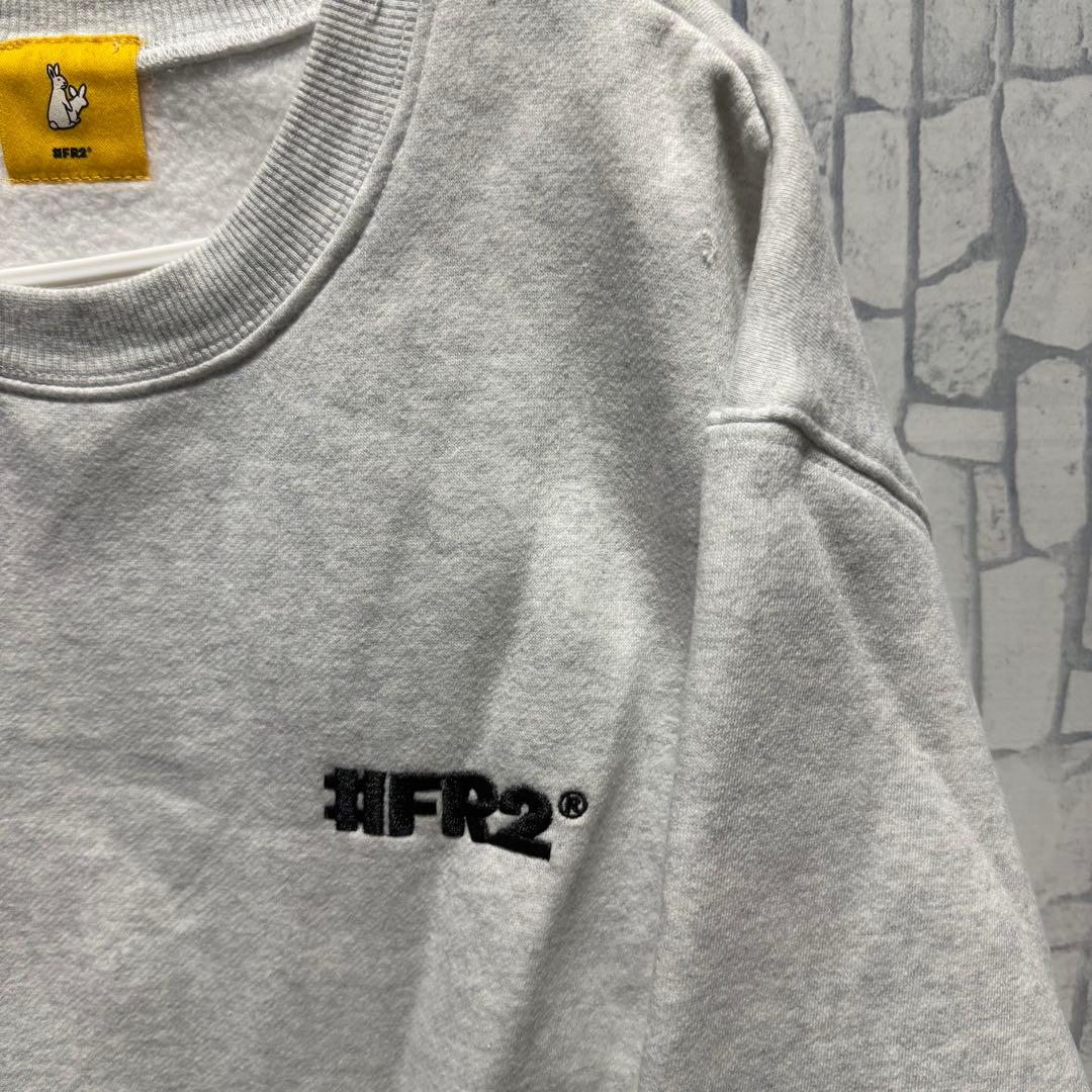 FR2 ウサギ グレー トレーナー　Mサイズ　中古