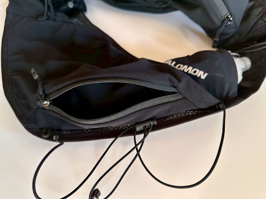 SALOMON ADV SKIN 12 フラスク付き