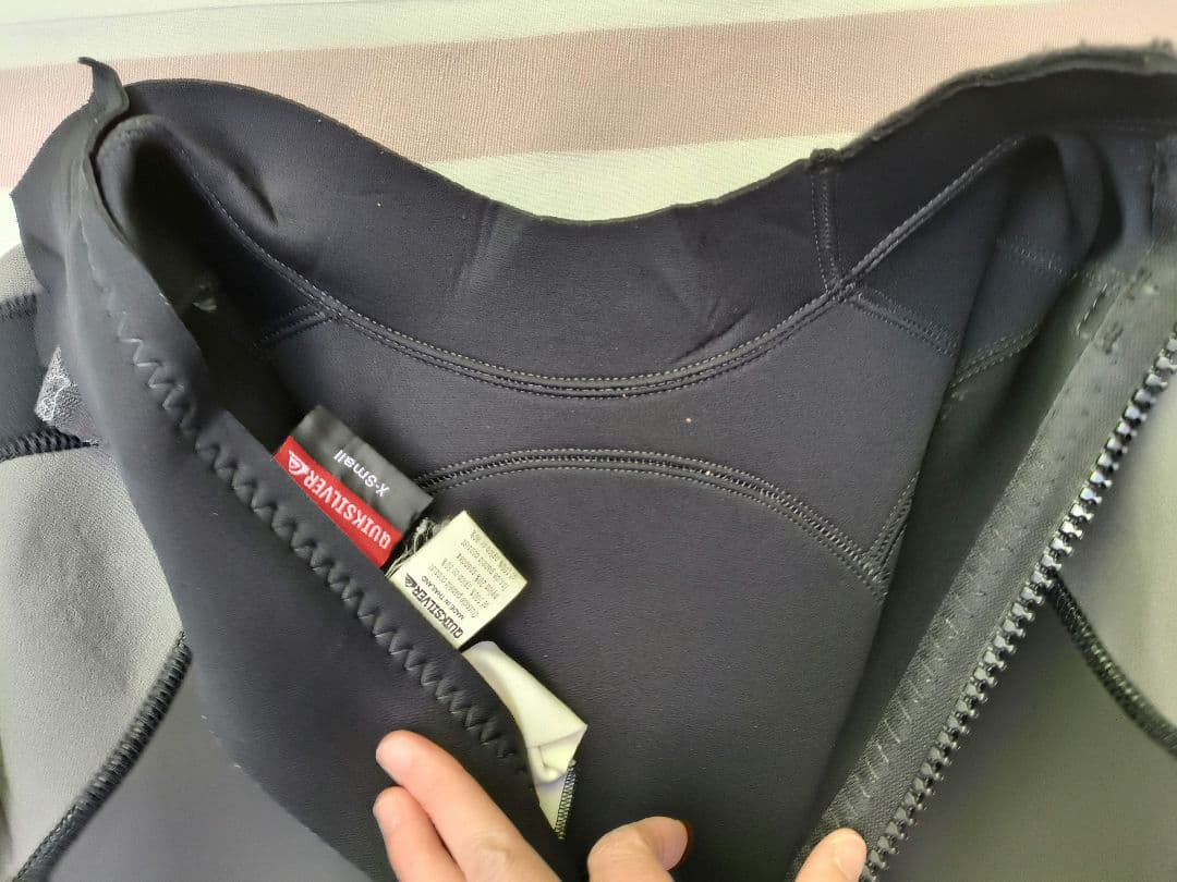 クイックシルバー　XS　ウェットスーツ