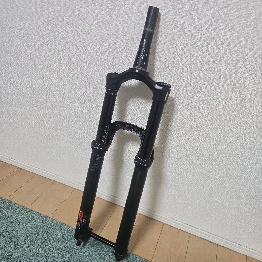 ROCKSHOCK YARI 170mm 29inブースト