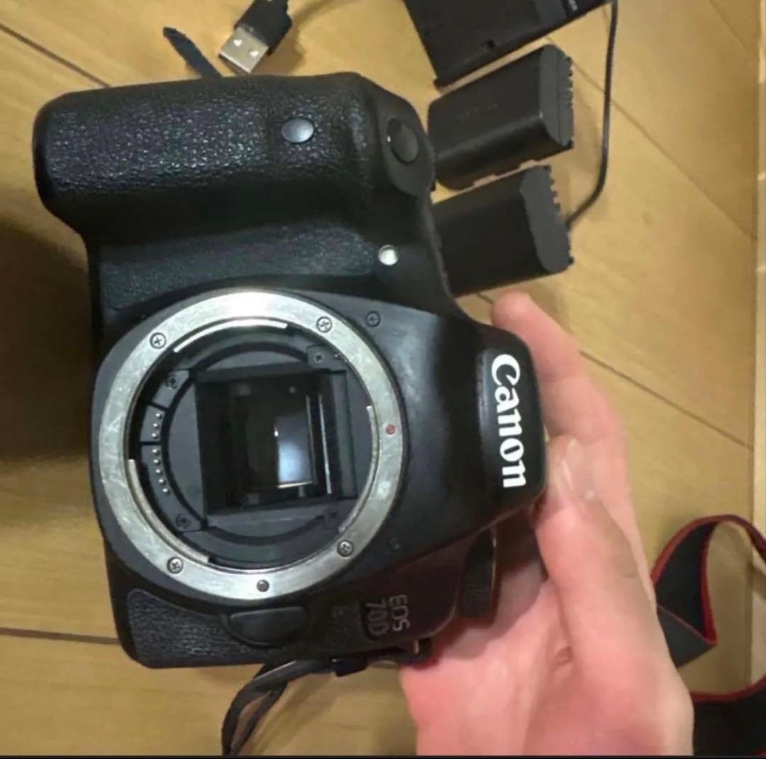 ⭐️明日までの限定価格 ⭐️canon eos70d＋レンズ55mm～250mm