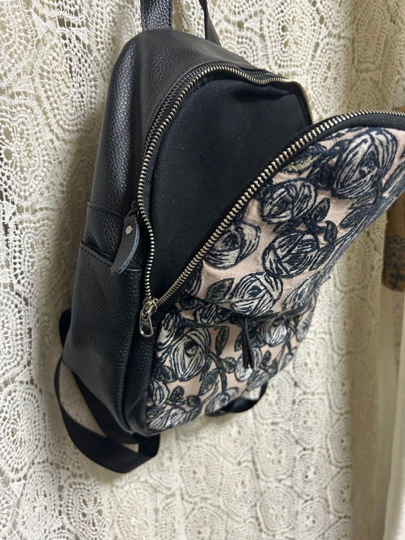 専用51010Ｂミナペルホネンハーフハンドメイド本革リュック rosy