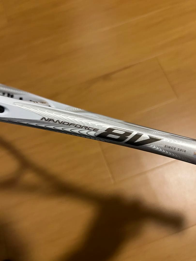 ソフトテニスYONEX NANOFORCE 8V