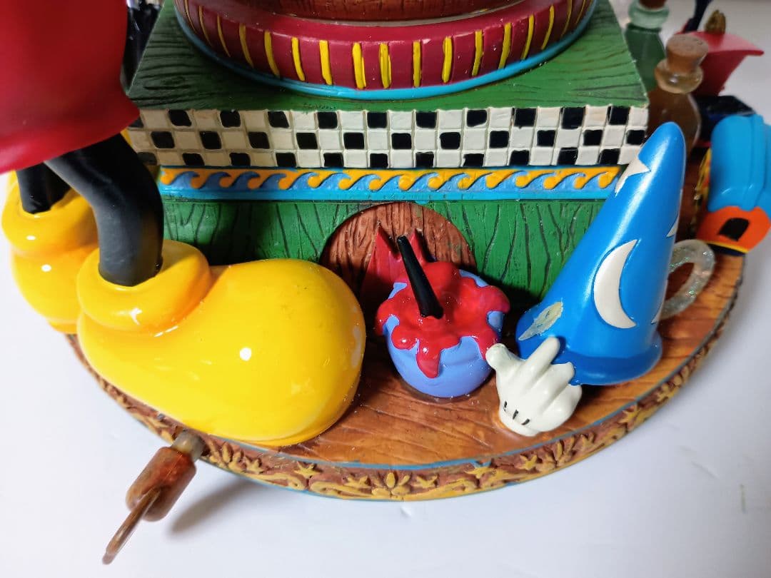 ディズニースノードーム オルゴール