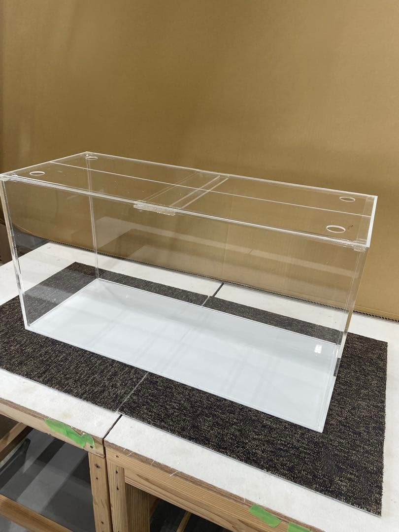 アクリル底板白、5mmクリアw750.d300.h400。