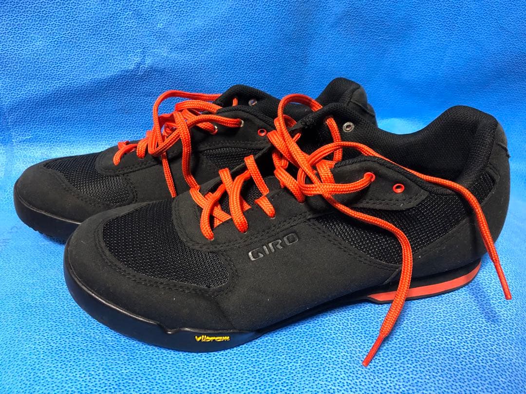 Giro RumbleVR ブラック/グローウィングレッド 43(27.5cm)