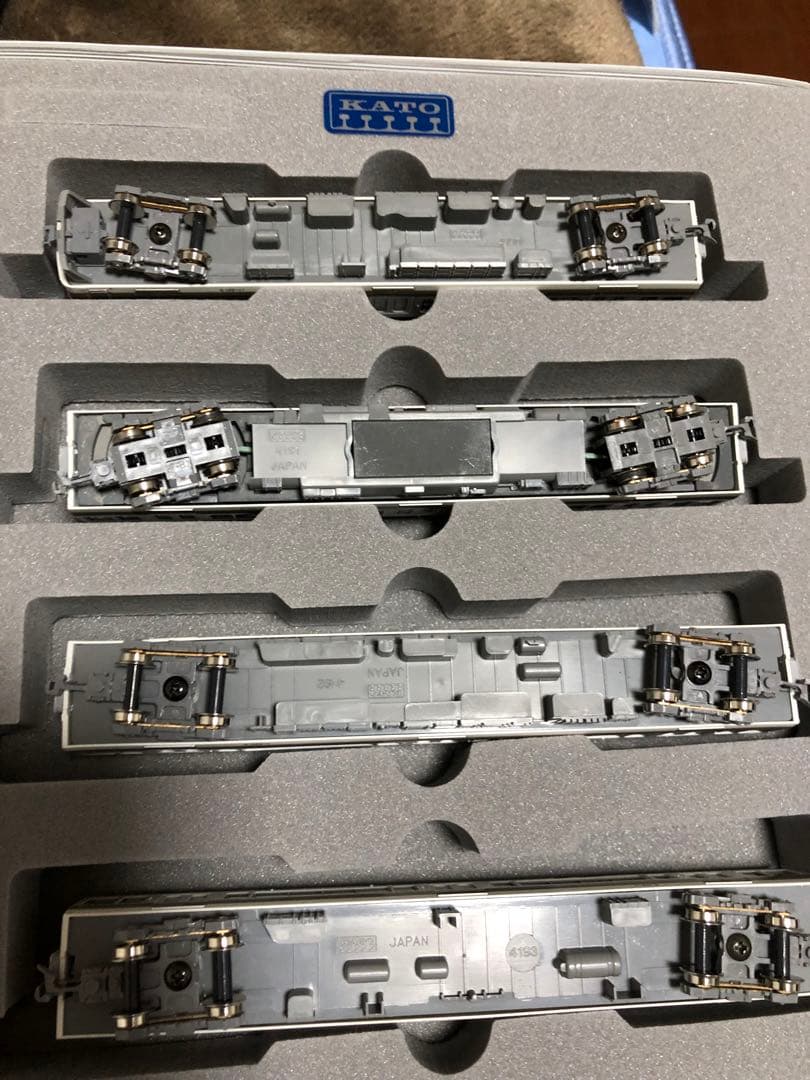 KATO 221系 直流近郊形電車 室内灯付き