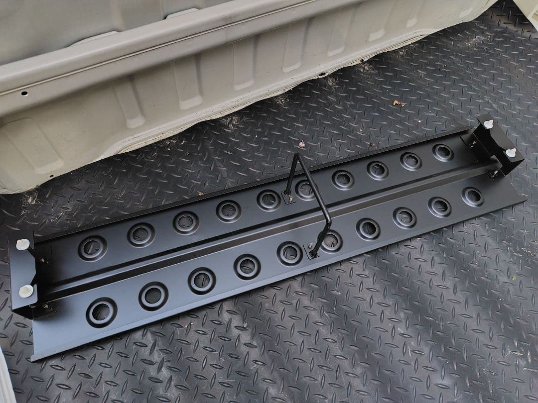 APIO 荷室フラットデッキ