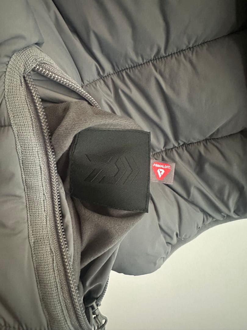 TECH REVERSIBLE CLIMBERS PUFF VEST ダイワピア