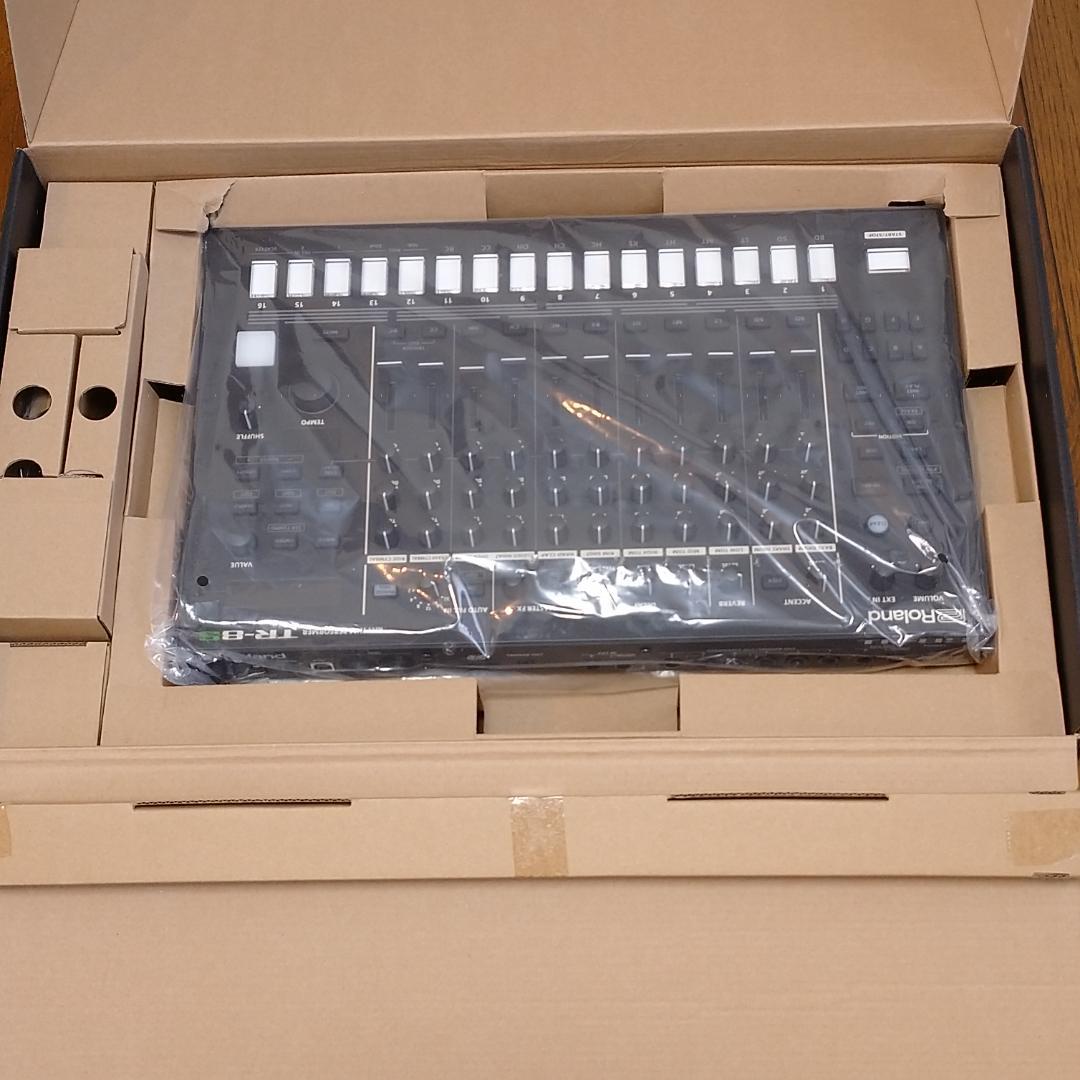 【美品】Roland ローランド TR-8S リズムパフォーマー