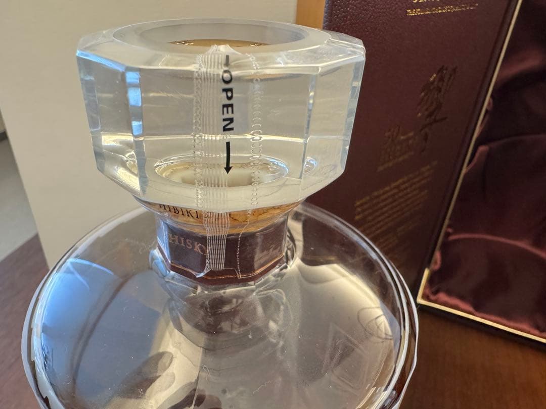 HIBIKI 30年 ウイスキー ギフトボックス入り