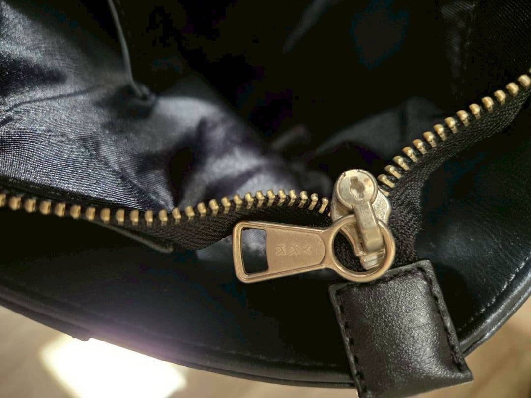 タケオキクチ　黒レザートートバッグ