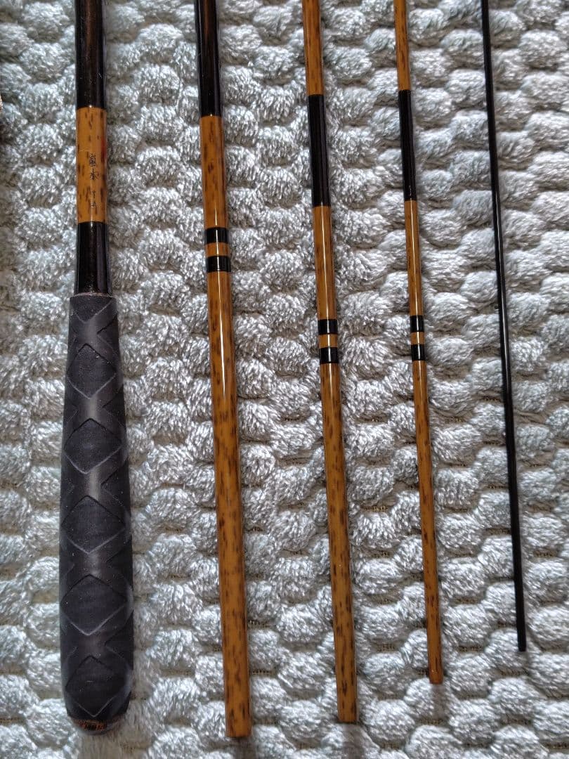朱紋峰ヘラぶな釣り用ヘラ竿 シマノ嵐水13尺、15尺の２本になります