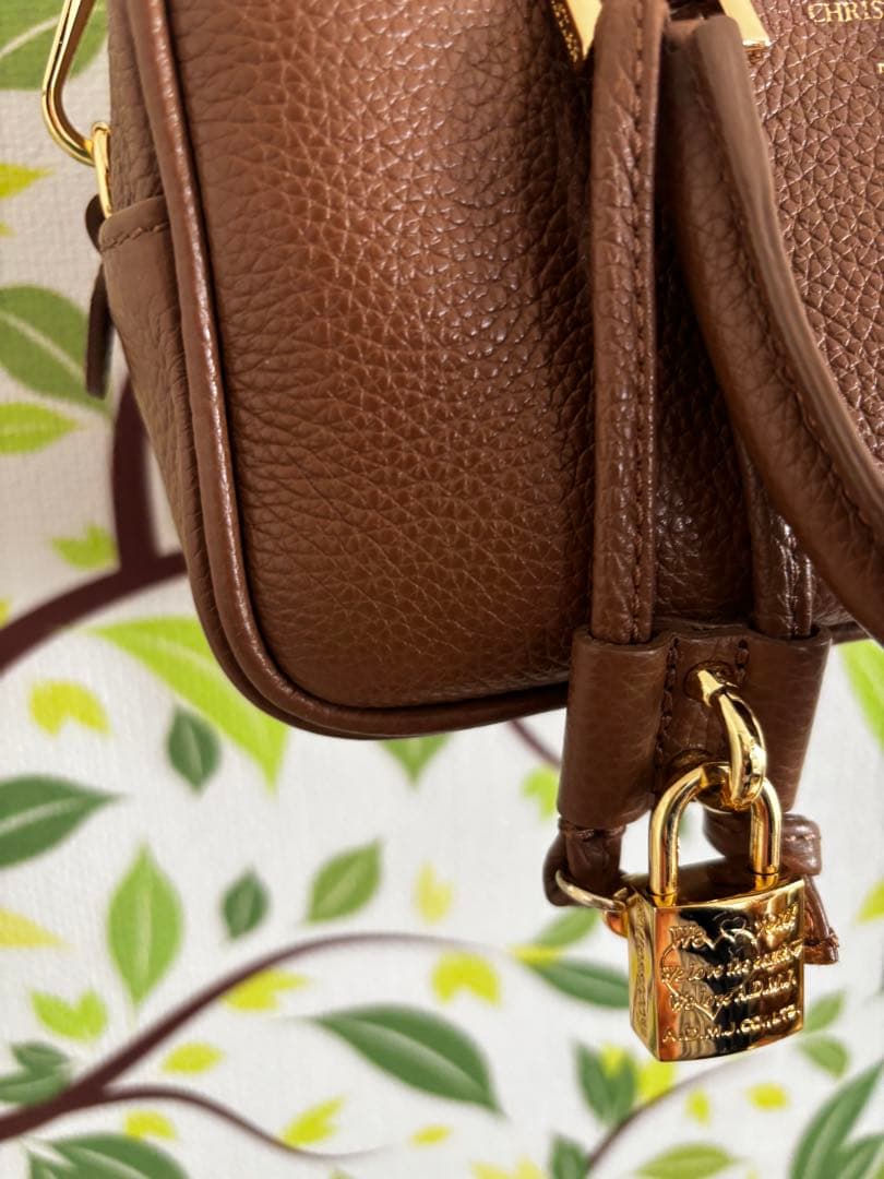 CHRISTIAN VILLA /クリスチャン ヴィラ】スクエアボストン