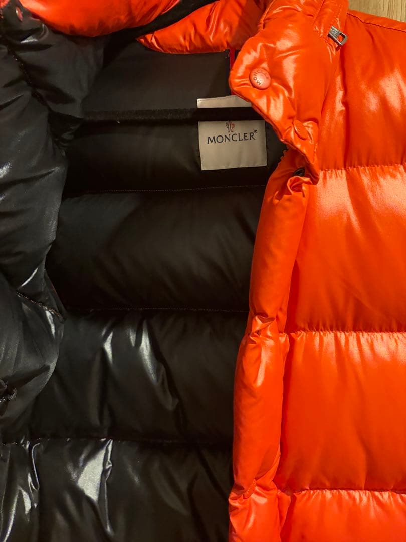 モンクレール　ビックワッペン　サイズ4