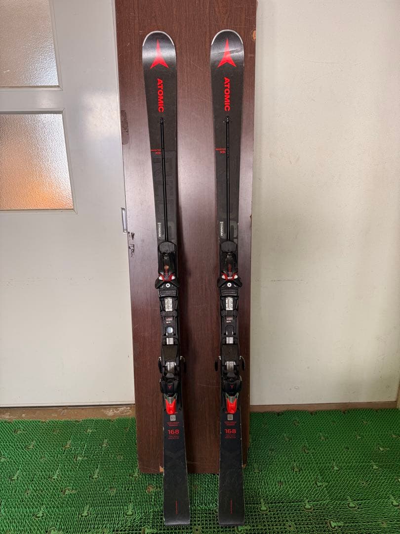 Atomic スキー 168cm 黒/赤　X9I