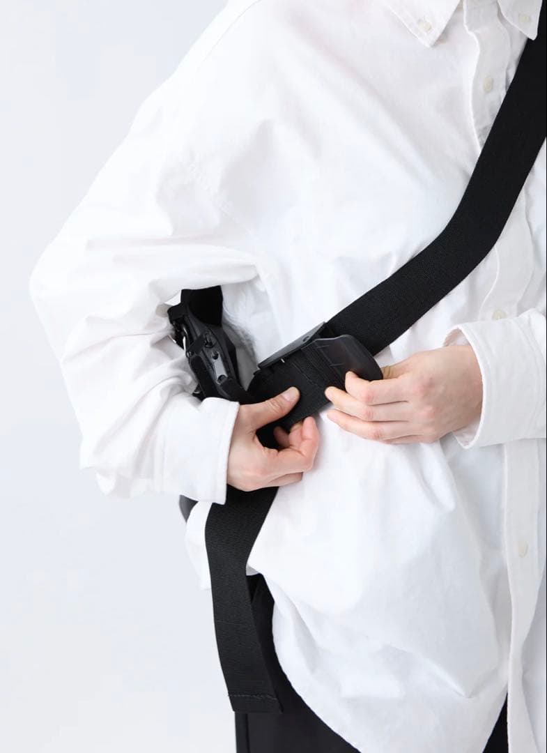 meltum ナイロンメッセンジャーバック（KHAKI GREY）