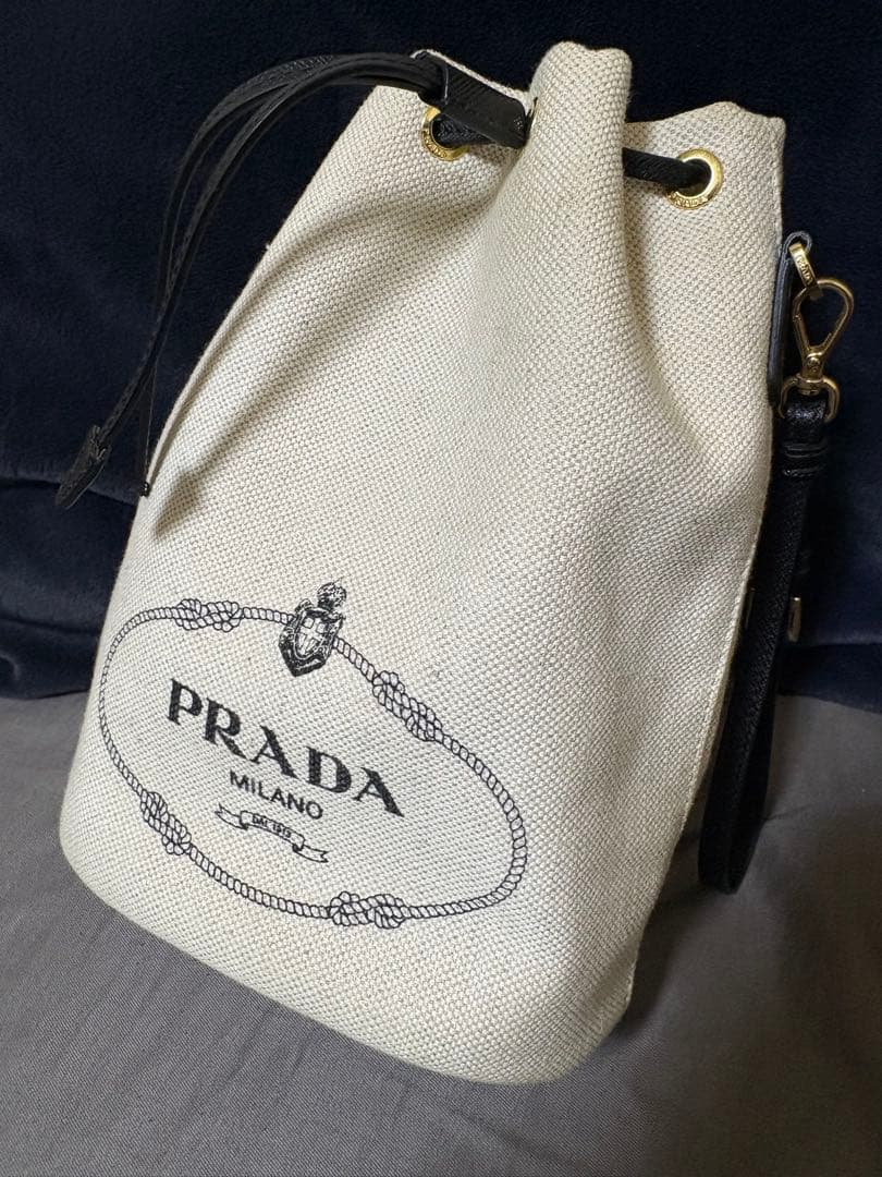 Y*a様 PRADA ドローストリングバッグ ホワイト