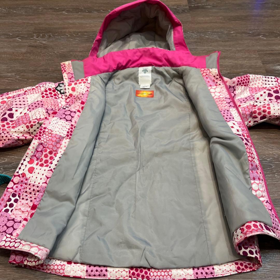 デサント　美品　　セットアップ　上下　スキーウェア　150 女の子