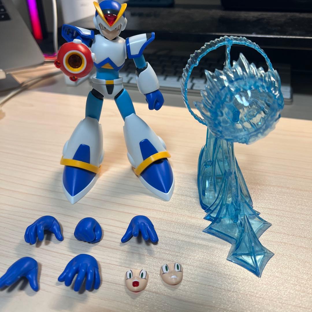 【組立済】ロックマン コトブキヤ X エックス フルアーマー　壽屋