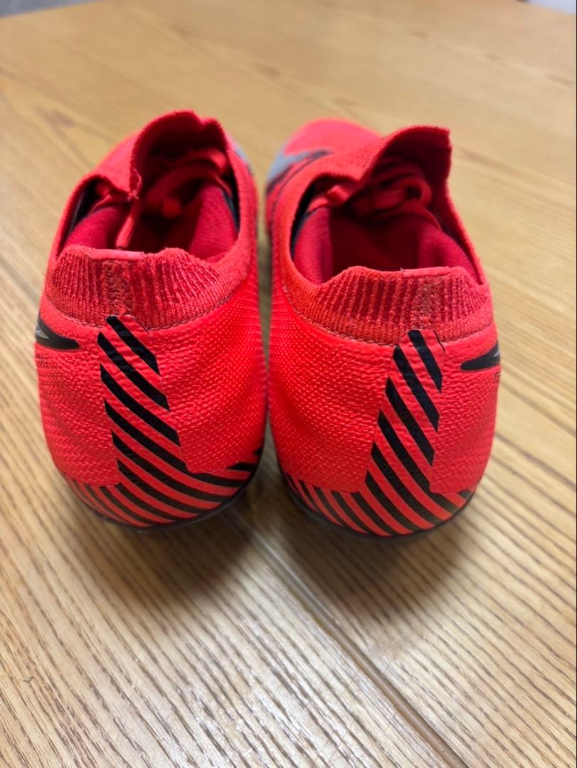 NIKE PHANTOM レッド サッカーシューズ