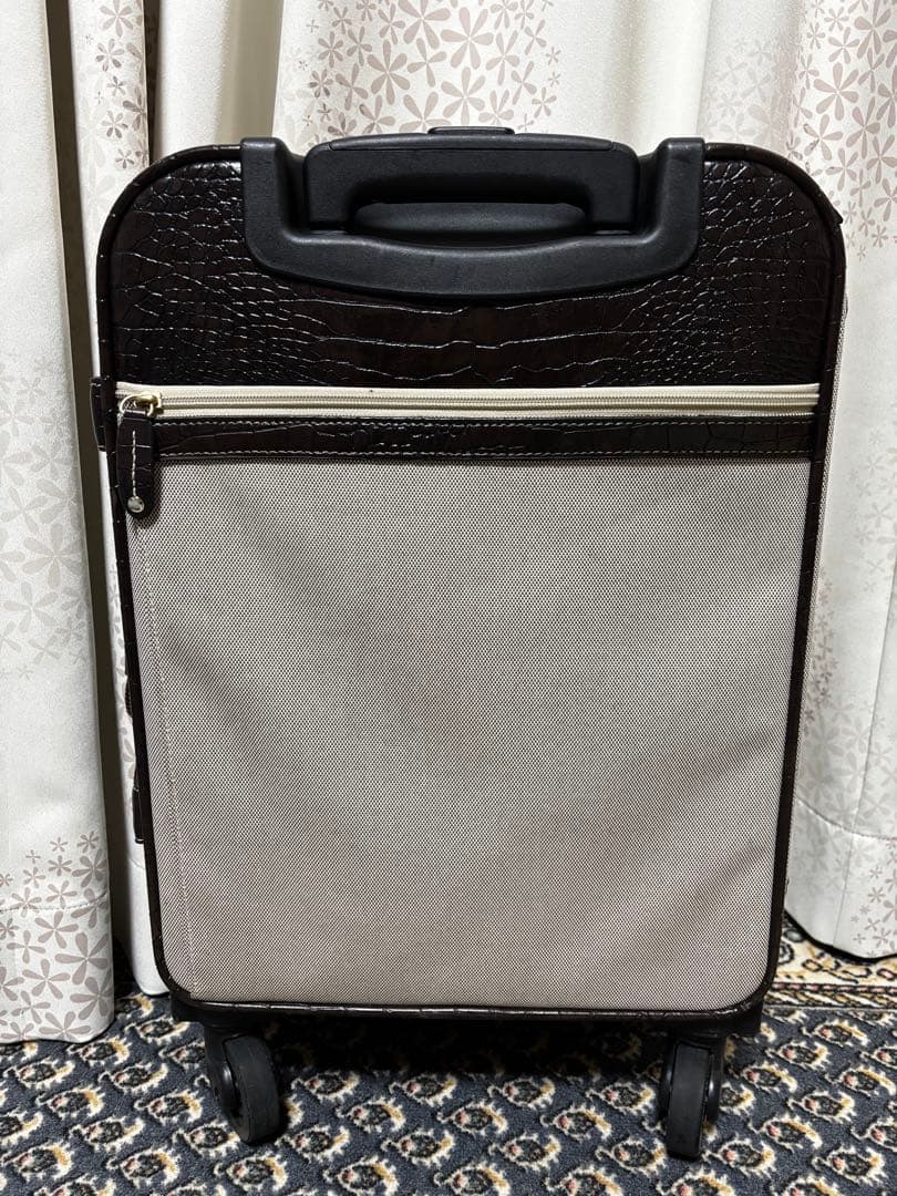 SWANY トランクキャリーバッグ クロコダイル型