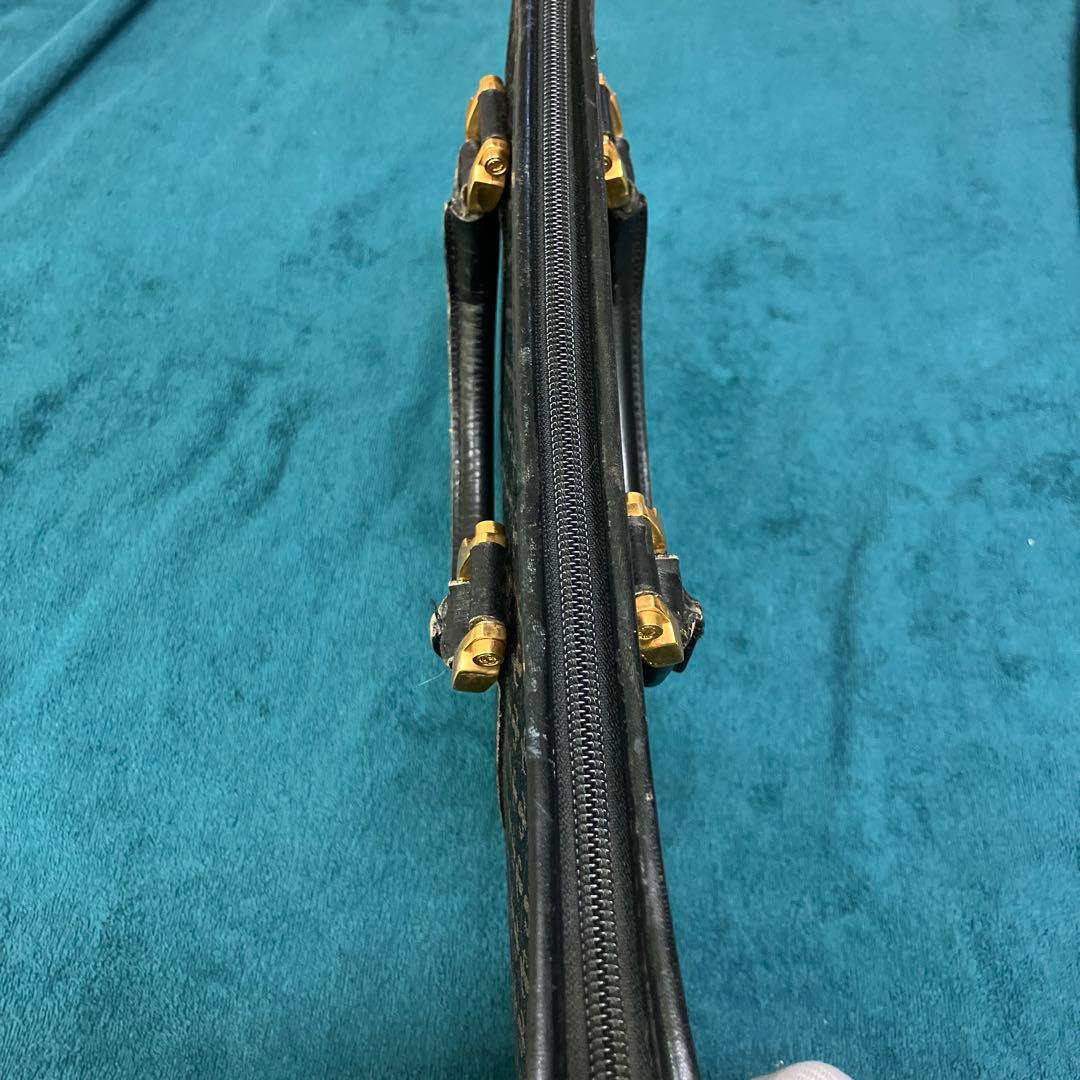 ロエベ　ビジネスバッグ 黒 ロゴ入り