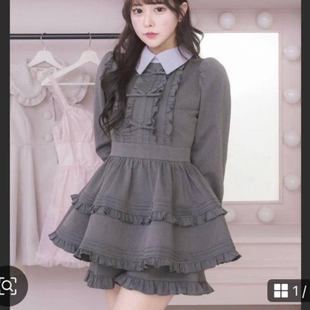 pium フリルリボン襟付きセットアップチャコール グレー 水色 サックス 長袖