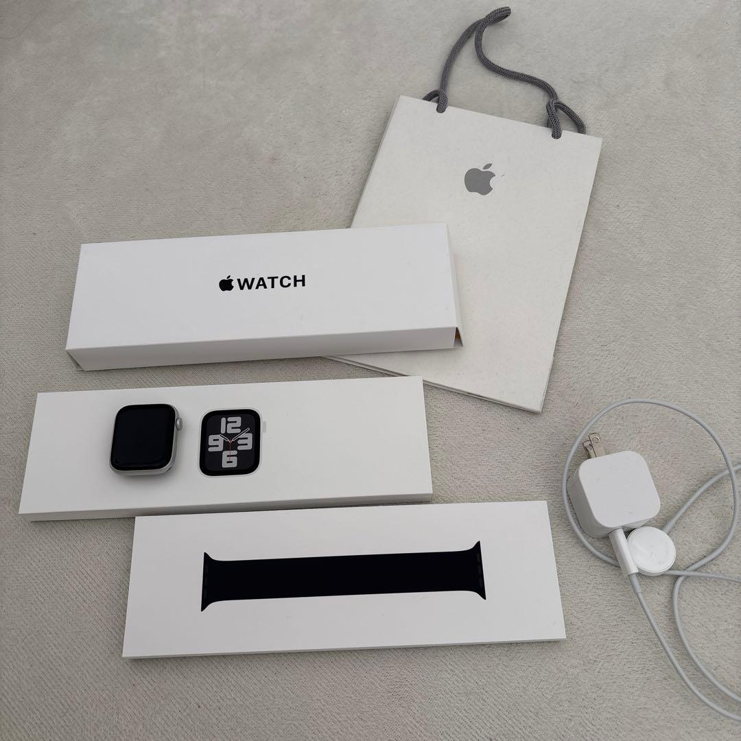 Applewatch SE（第2世代） 44mm バンド付き GPSモデル