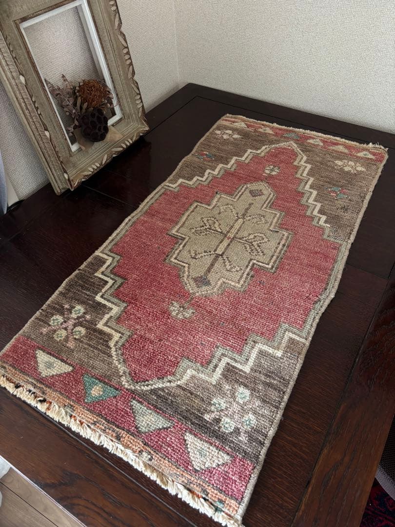 くすみレッドブラウントルコブルートルコヴィンテージ ラグ 目立った傷や汚れなし
