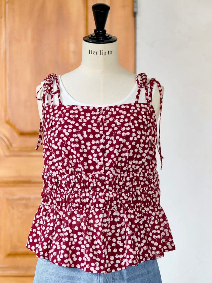 Cherry Pattern Strap Top Sサイズ　新品タグ付　完売品