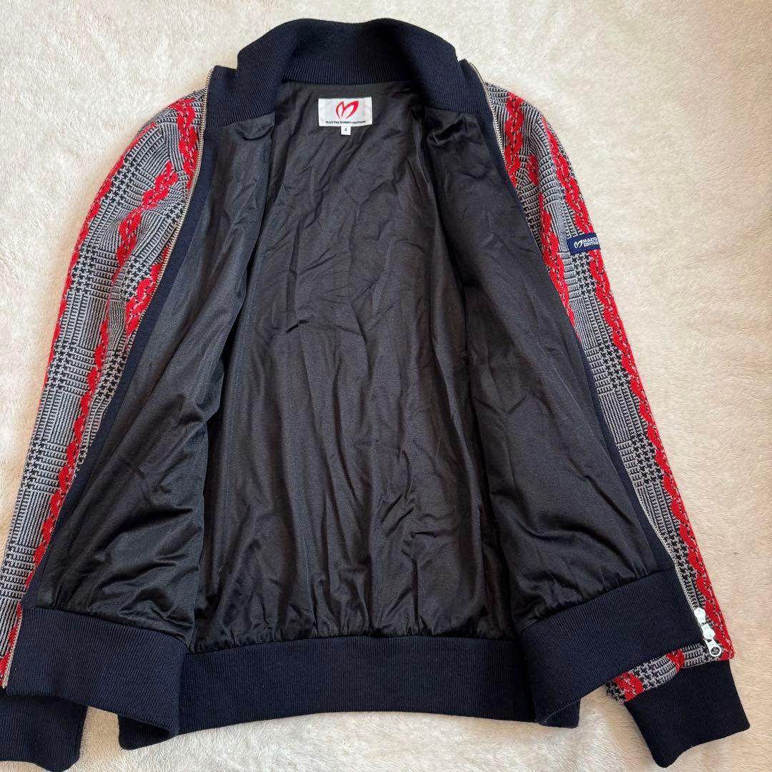 【マスターバニーエディション 】美品ジップ　ブルゾン　サイズ4 蓄熱　総柄