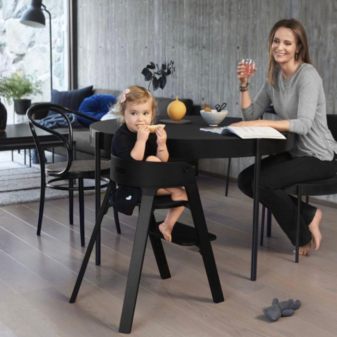 ブラック 2段式ハイチェア 幼児用　トレイ付き